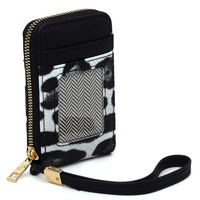 AD024 SNOW LEOPARD
