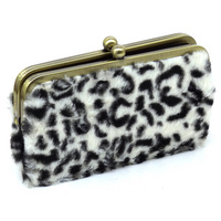 BP208LF SNOW LEOPARD